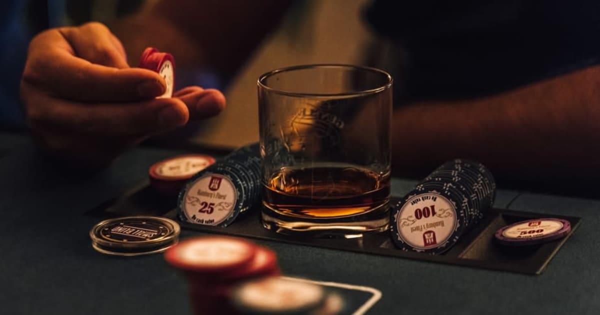 Hier zijn 3 verschillen tussen blackjack en pokerspelers